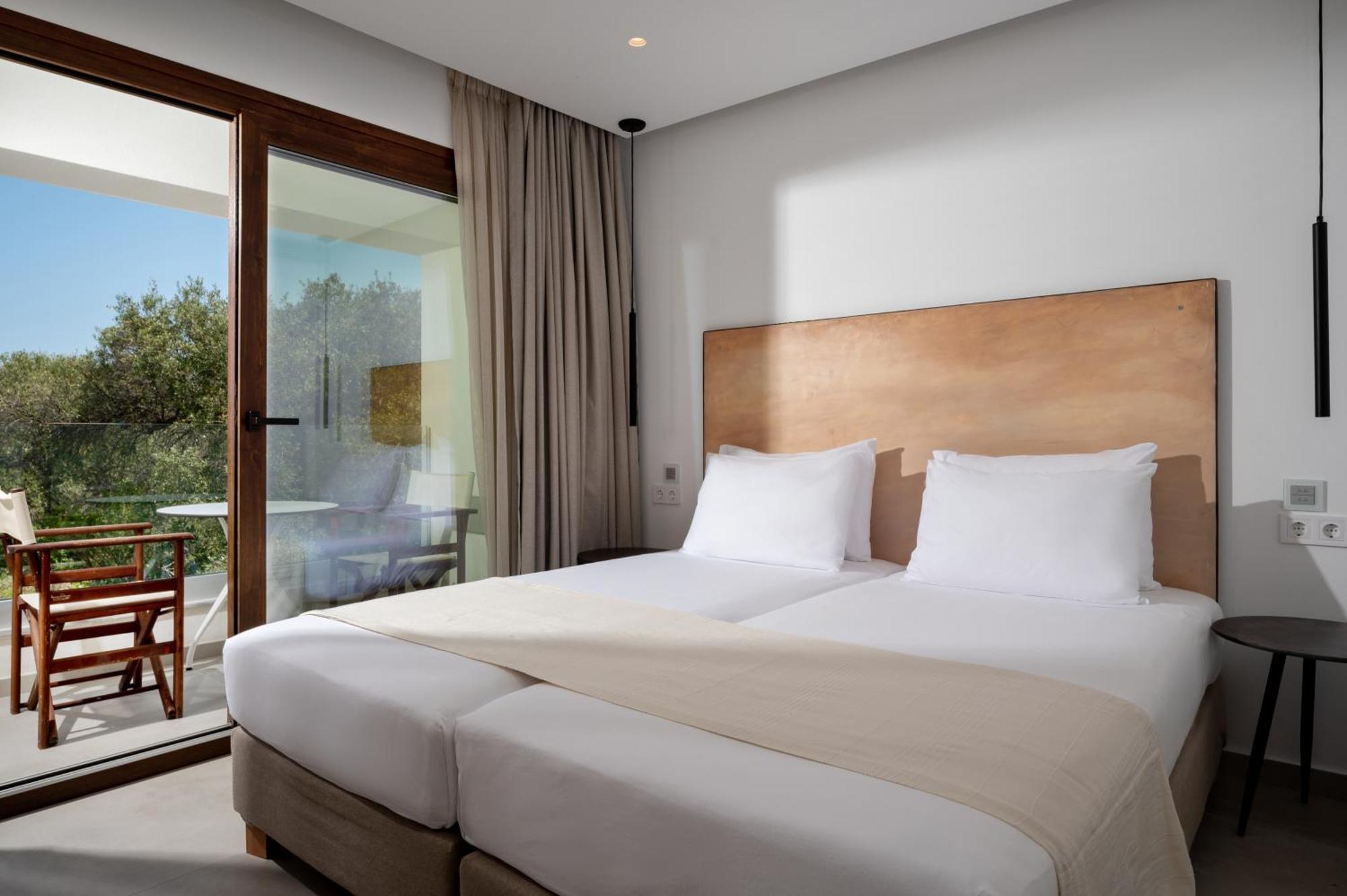 Mika Villas & Suites Khersónisos Rom bilde