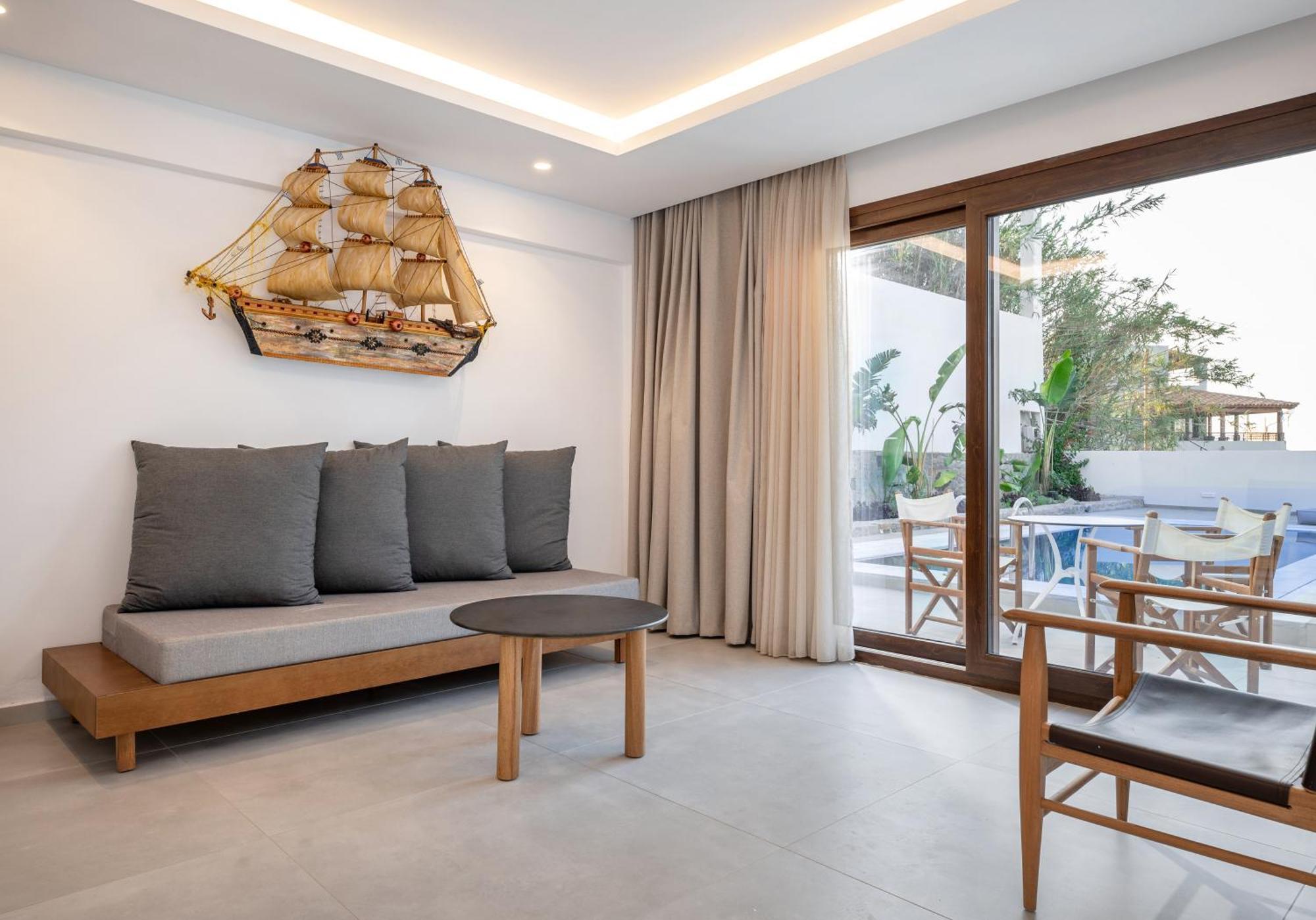 Mika Villas & Suites Khersónisos Rom bilde