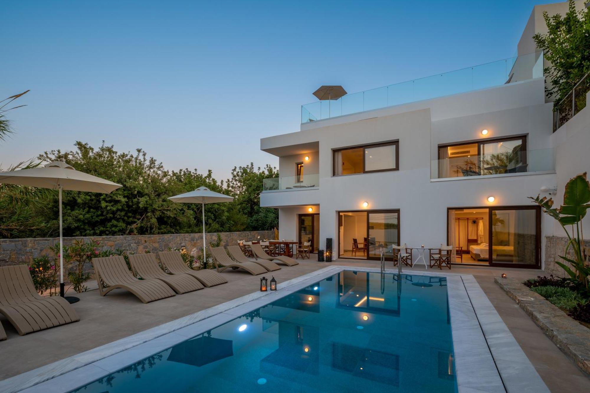 Mika Villas & Suites Khersónisos Rom bilde